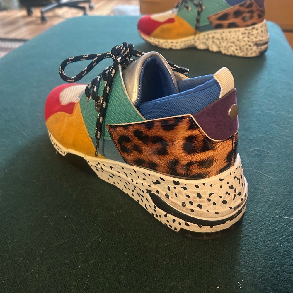 Funky YOKI Sneakers (Women’s 9, not “kid” shoes) - Picture 2 of 5